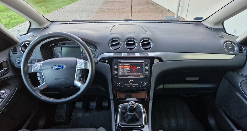 Ford S-Max cena 35900 przebieg: 228000, rok produkcji 2011 z Gniezno małe 211
